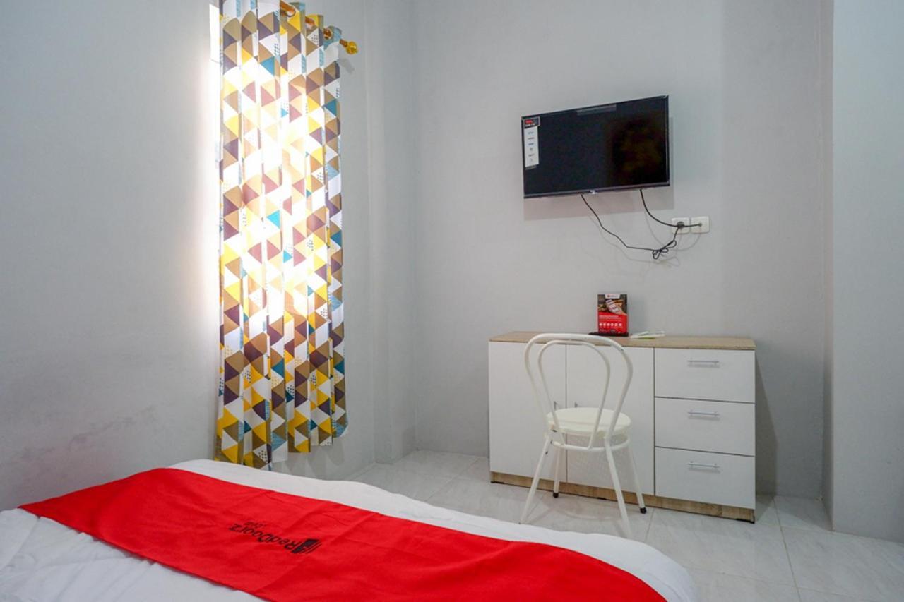 Reddoorz Near Jalan Adi Sucipto Solo Hotell Eksteriør bilde