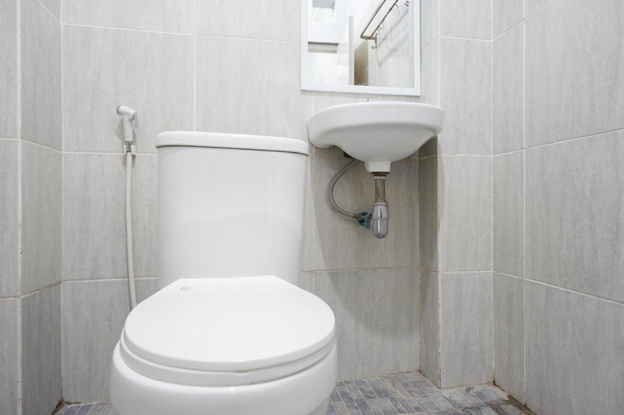 Reddoorz Near Jalan Adi Sucipto Solo Hotell Eksteriør bilde