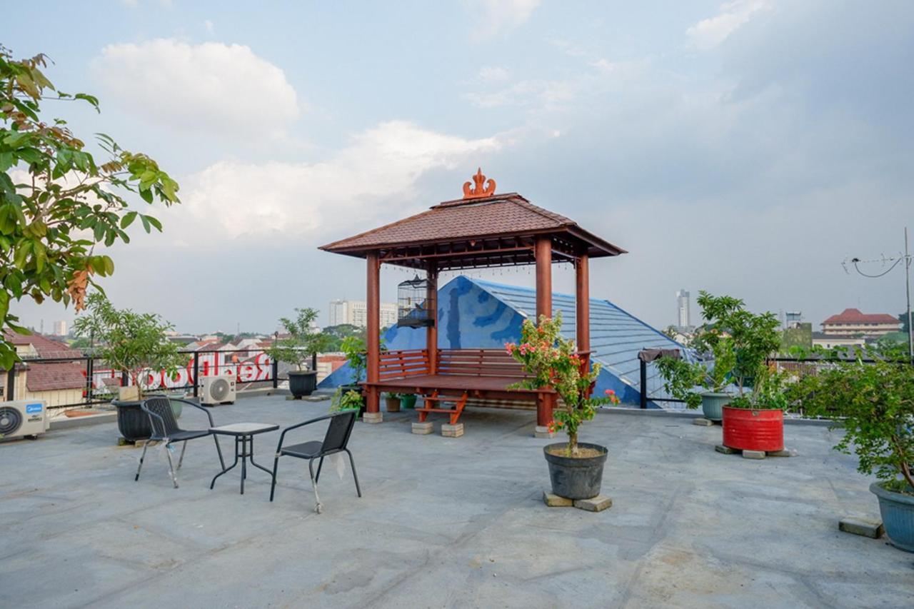 Reddoorz Near Jalan Adi Sucipto Solo Hotell Eksteriør bilde