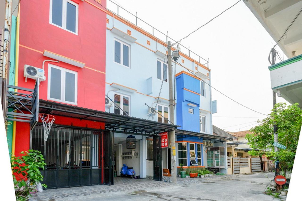 Reddoorz Near Jalan Adi Sucipto Solo Hotell Eksteriør bilde