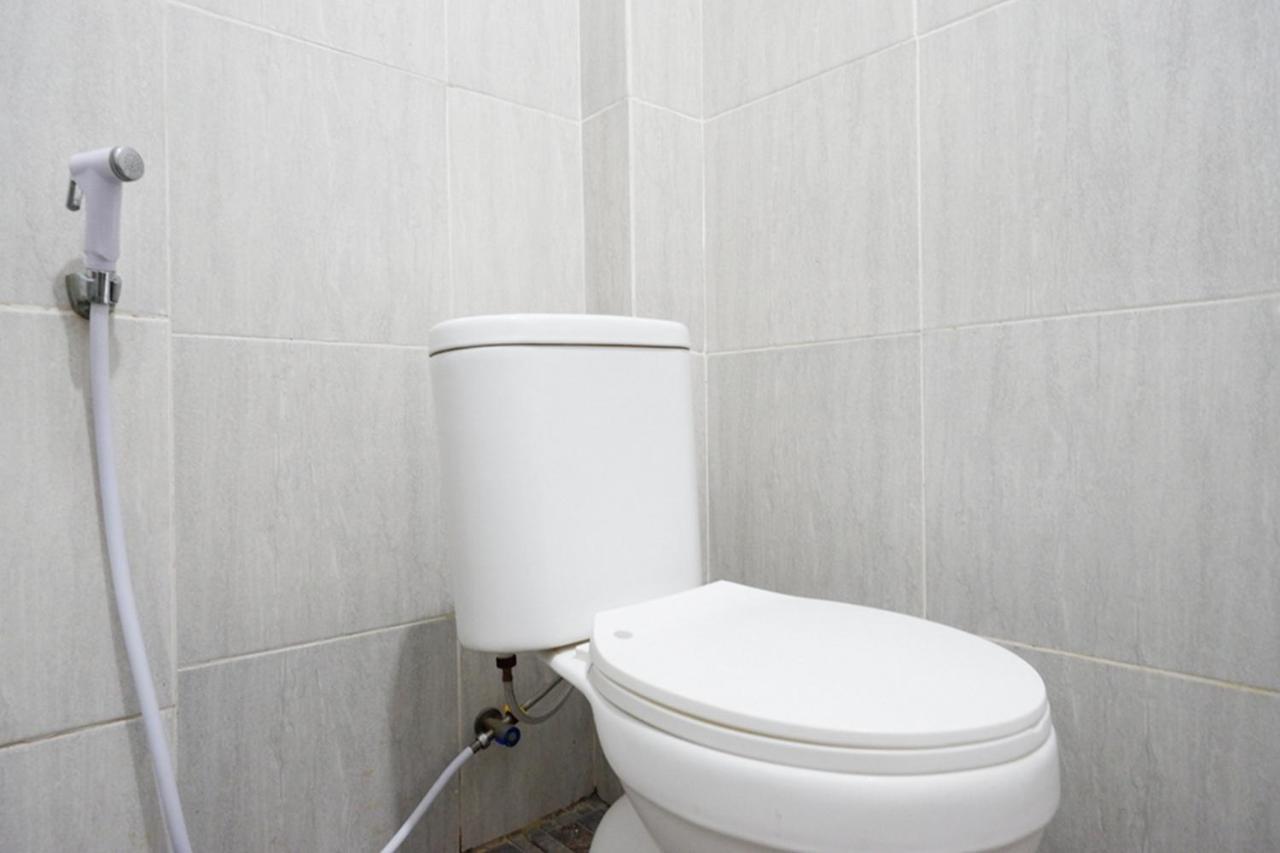 Reddoorz Near Jalan Adi Sucipto Solo Hotell Eksteriør bilde